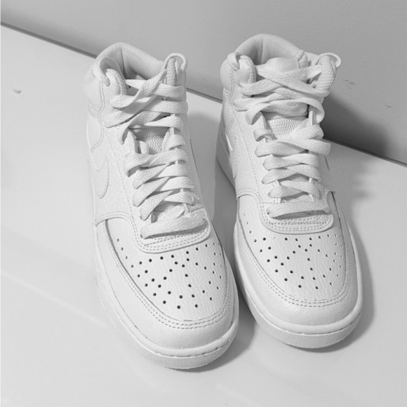 Nike Other - Nike White Sneakers